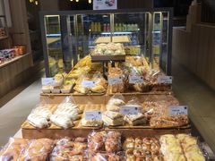 -顶东面包花园·生日蛋糕(世博店)