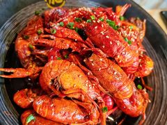 -肥肥虾庄·金牌油焖大虾(汉街SKP店)