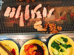 -马路牙子烧烤音乐酒馆(望京店)