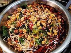 -周良天山牛杂城(天山路总店)