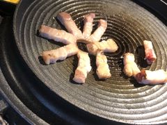 -三国惹火烤肉·中日韩烤肉集合店(百草路店)