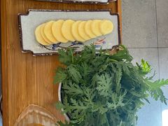 -毛辣果·贵州红酸汤牛肉火锅(西单店)