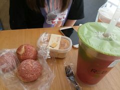 -卡滋贝诺动物奶油生日蛋糕(常熟万达店)
