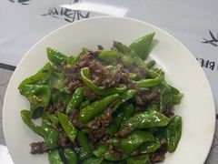 -青海特色美食小炒炕锅牦牛肉火锅