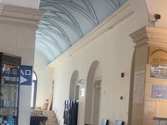 -梦翔龙湖滟澜山游泳俱乐部