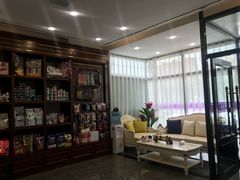 -宠爱国际动物医院· 猫科· 外科·中兽医(长白店)