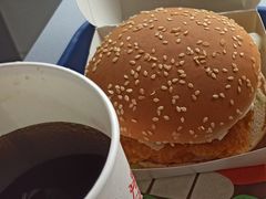 狠霸王鸡堡-汉堡王(富邦广场店)
