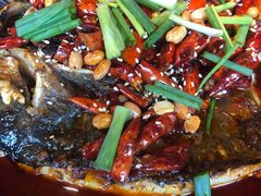 -鸣记脆皮烤鱼·海鲜烤鱼(三八广场店)