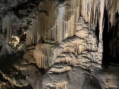 -波斯托伊纳溶洞