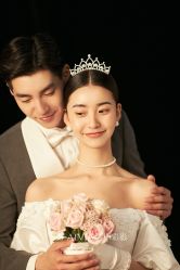 -雪中彩影婚纱摄影·微光艺术中心