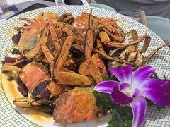 -嗨辣小聚·盘锦河蟹·海鲜烧烤龙虾(盘锦十年好店)