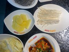 -鸿通城购物中心