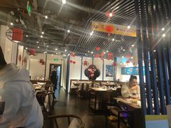 -尚尚仙·酸汤猪手·猪肚鸡火锅(华联万柳购物中心店)