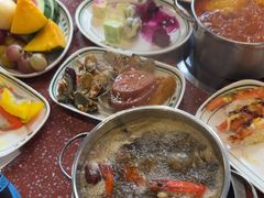 -四囍码头海鲜烧烤自助火锅(外滩南京东路悦荟广场店)