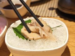 -雍和会海鲜姿造自助(湖东路店)