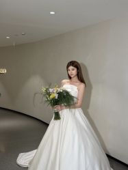 -城市花园婚纱摄影