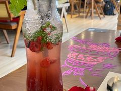 -Mark&Mars Restaurant