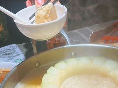 -禄婶鸡煲·打边炉