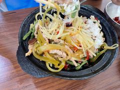 鱼香肉丝锅巴饭-园园锅巴米饭(高新四路店)
