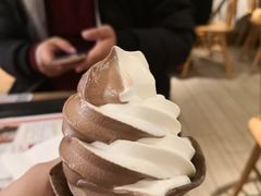 巧克力双旋冰淇淋-肯德基(金马店)