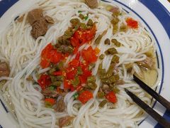 -霸蛮湖南菜·牛肉粉(荣京西街店)