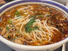 -云阿蛮云南生烫牛肉米线(奉贤路店)