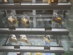 面包甜点陈列柜-哈根达斯(卓展店)
