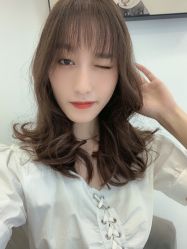 -妃格美发沙龙·烫发·染发