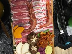 -烤路里·韩国品质自助烤肉(石路天虹4号店)