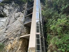 -龙水峡地缝景区