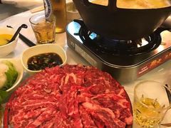 -鲜入围煮花胶鸡海鲜火锅