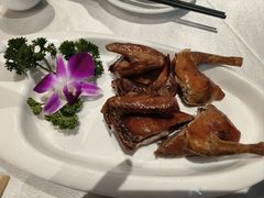 爆汁脆皮玻璃鸽-光明招待所(邦凯科技园店)