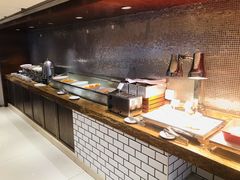 自助取餐区-湖景知味西餐厅•自助餐• 轻食(南京金茂威斯汀大酒店)