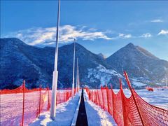 -荣盛康旅野三坡滑雪场