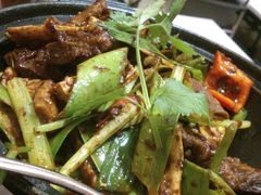 干锅排骨-Vista黔城(新业广场店)