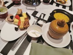 -万达文华酒店·48F云端窗景美食汇自助餐厅