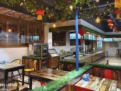 -老邻居创业餐厅(中国黄石·磁湖汇众创空间店)
