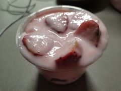 草莓酸奶蛋糕杯-桃源村(南大店)