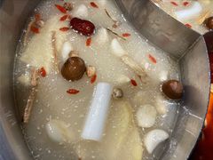 镇店足料养生原汤-快乐小羊·内蒙牛羊肉火锅(流花中心店)