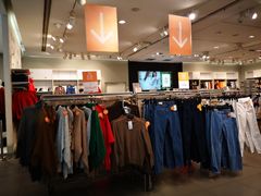 -H&M(鹏欣水游城店)