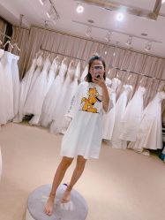-满庭芳婚纱礼服店