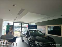 -上海冠松上汽大众4S店