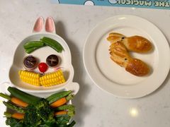 -水桶王国主题餐厅·聚会·生日派对·亲子活动·家庭套餐(亚龙湾希尔顿店)