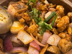 -胡须佬鸡煲四季火锅店(石厦西村直营店)