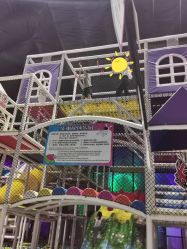 -失重星球乐园·蹦床馆(欢乐谷店)