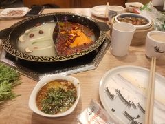-小渝公重庆卤味火锅(临沂店)