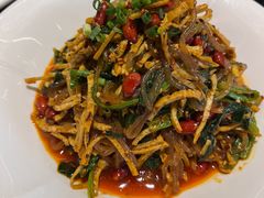 油豆腐炝菠菜-国人川菜(李家村建东街店)