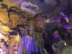 -泰安地下龙宫景区