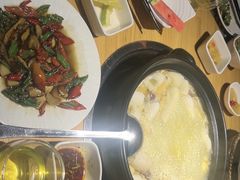 -一朵菌·野生菌探索家火锅(南亚店)