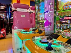 -爱玩嘉年华(龙湖曲江天街店)